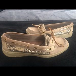 Sperry topsider’s